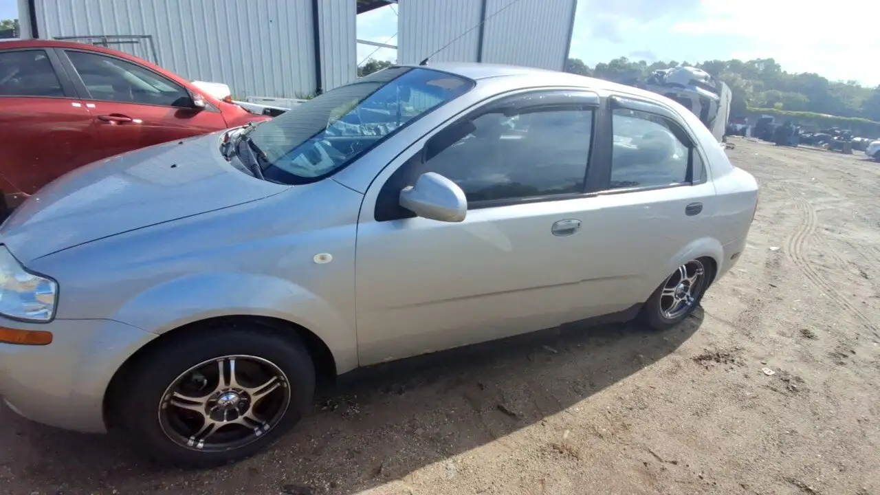 Photo of 2005 Chevrolet Aveo