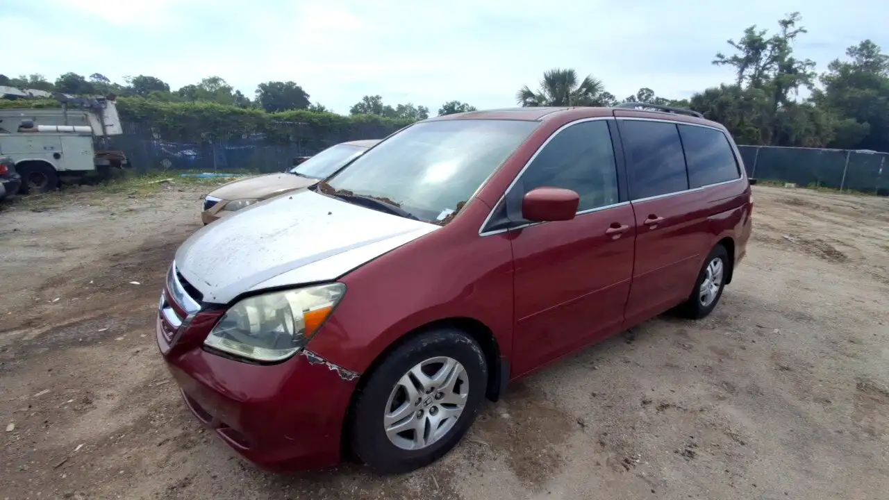 Photo of 2005 Honda Odyssey