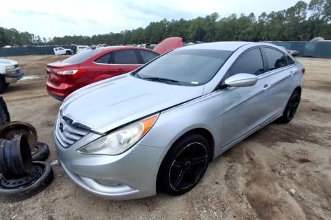 Photo of 2013 Hyundai Sonata