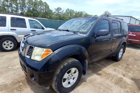 Photo of 2005 Nissan Pathfinder