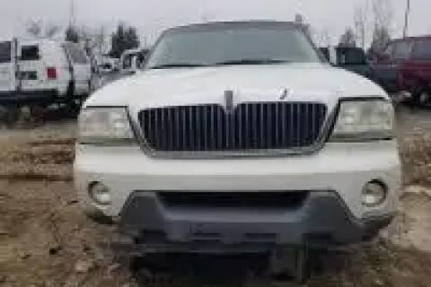 Photo of 2003 Lincoln Aviator