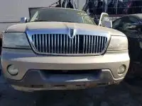 Photo of 2005 Lincoln Aviator