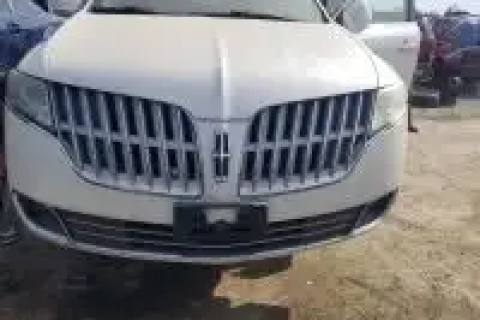 Photo of 2012 Lincoln Mkt