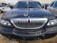 Photo of 2008 Lincoln Town Car