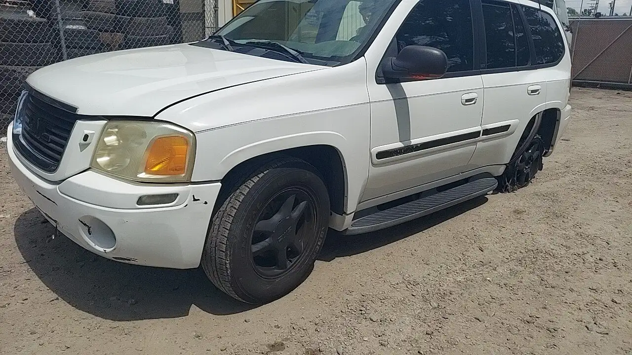 Photo of 2002 Gmc Envoy