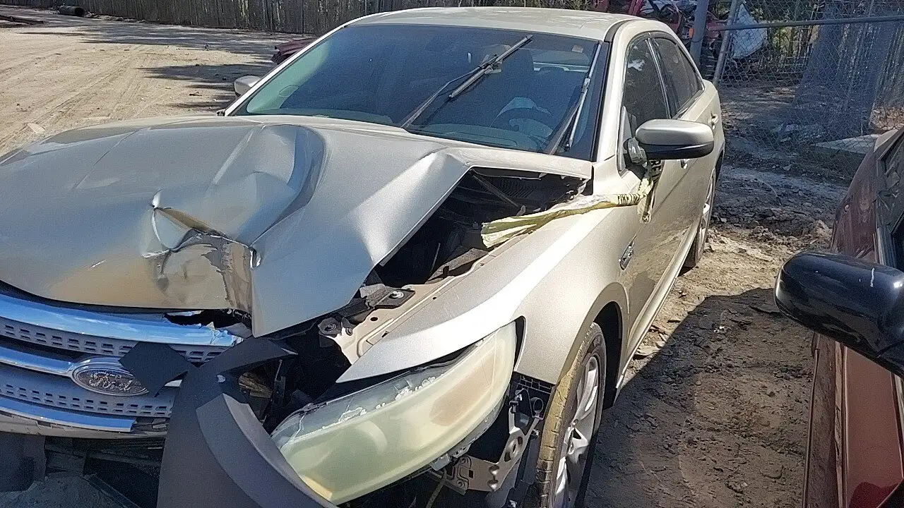 Photo of 2010 Ford Taurus