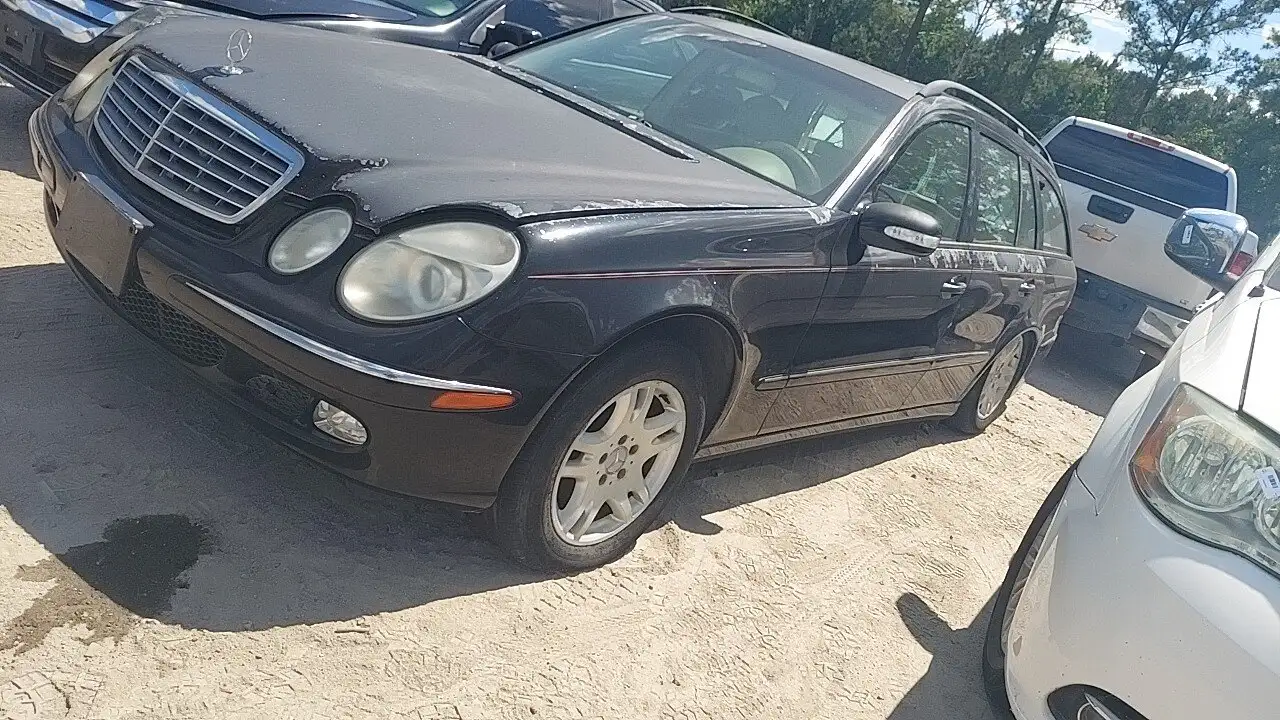 Photo of 2004 Mercedes-Benz E320