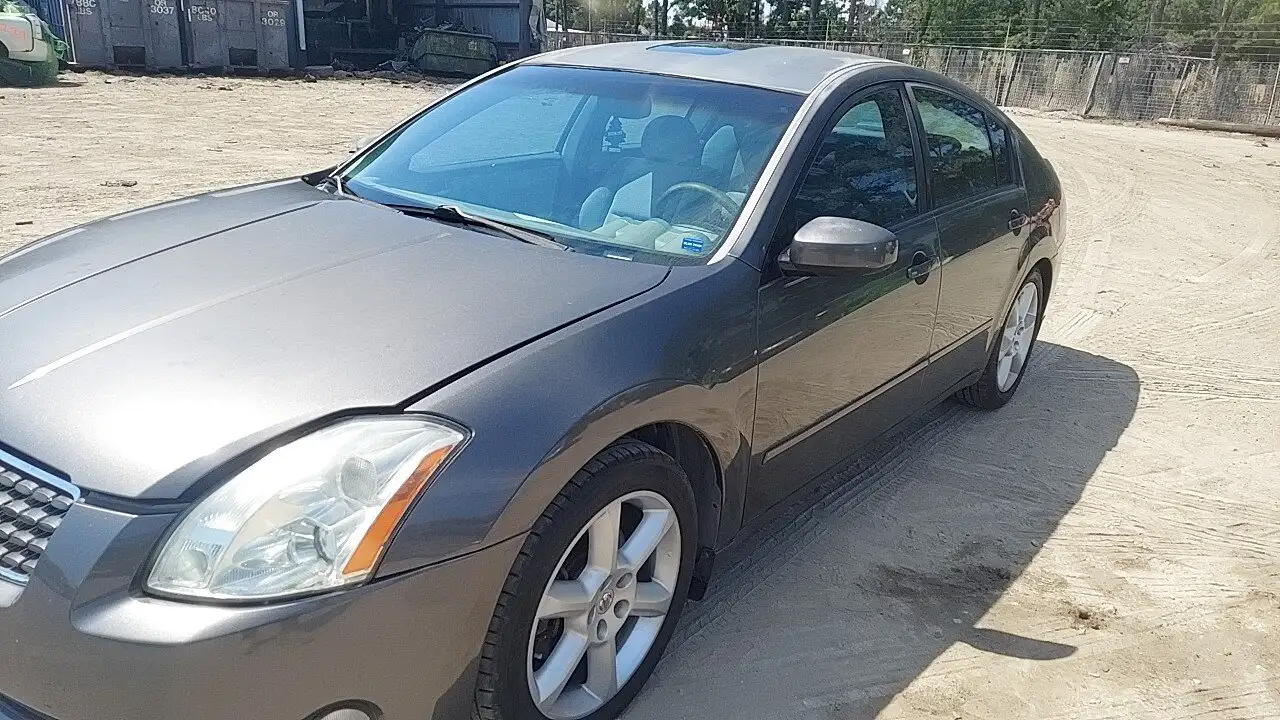 Photo of 2004 Nissan Maxima