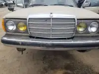 Photo of 1982 Mercedes-Benz 240D