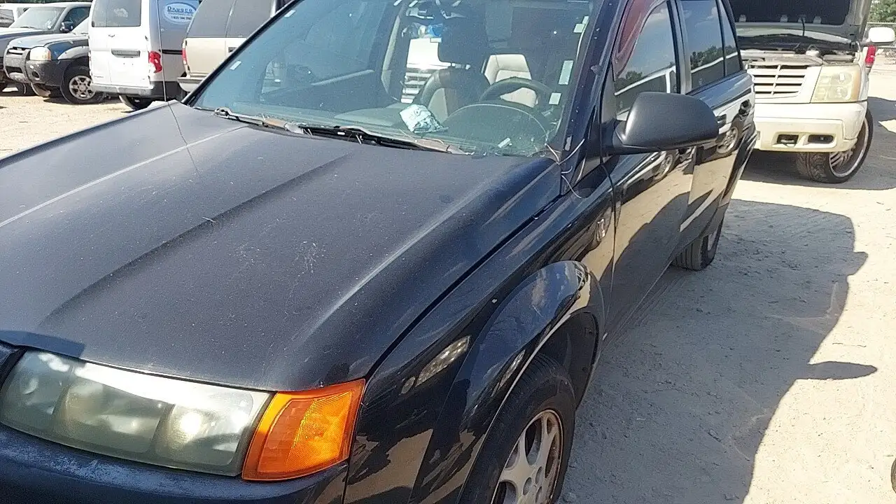 Photo of 2004 Saturn Vue