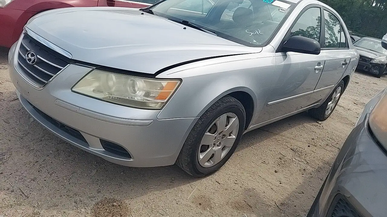 Photo of 2010 Hyundai Sonata