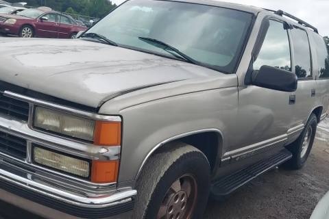 Photo of 1999 Chevrolet Tahoe