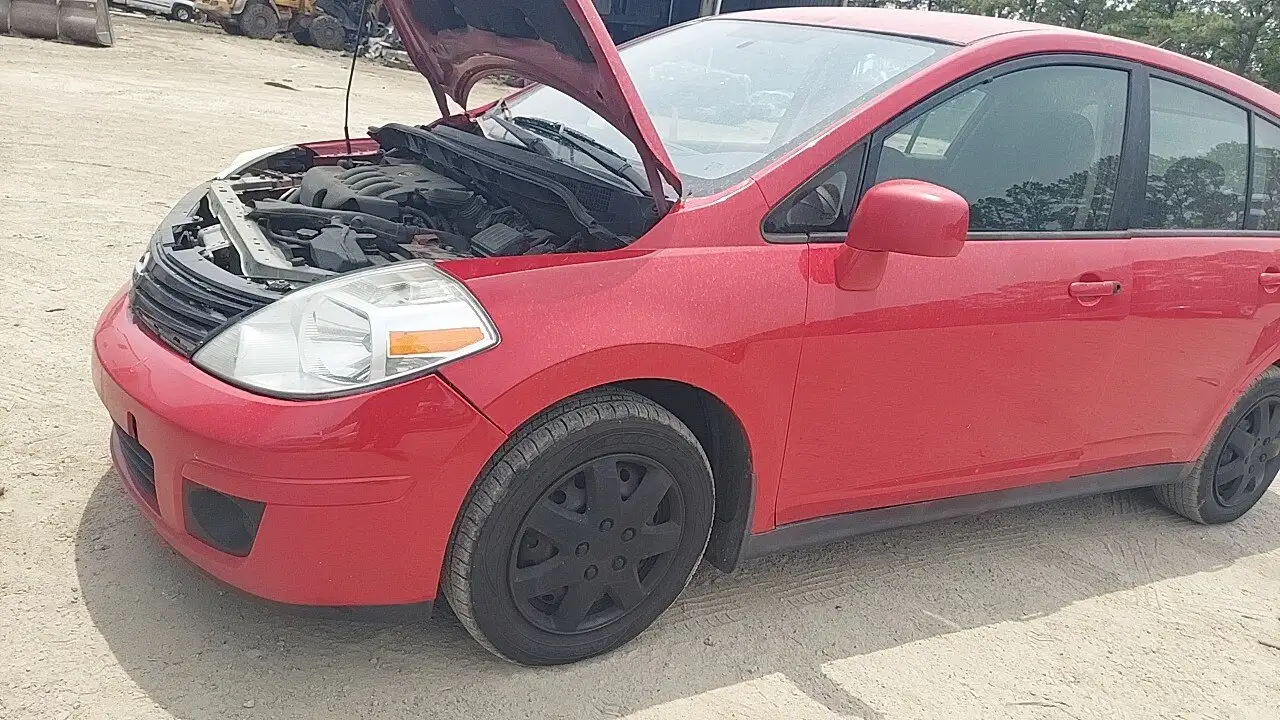 Photo of 2010 Nissan Versa