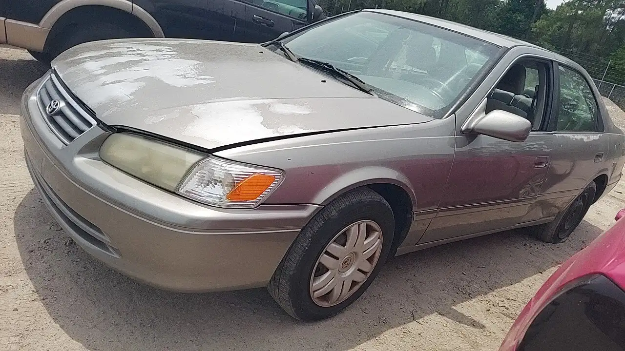 Photo of 2001 Toyota Camry