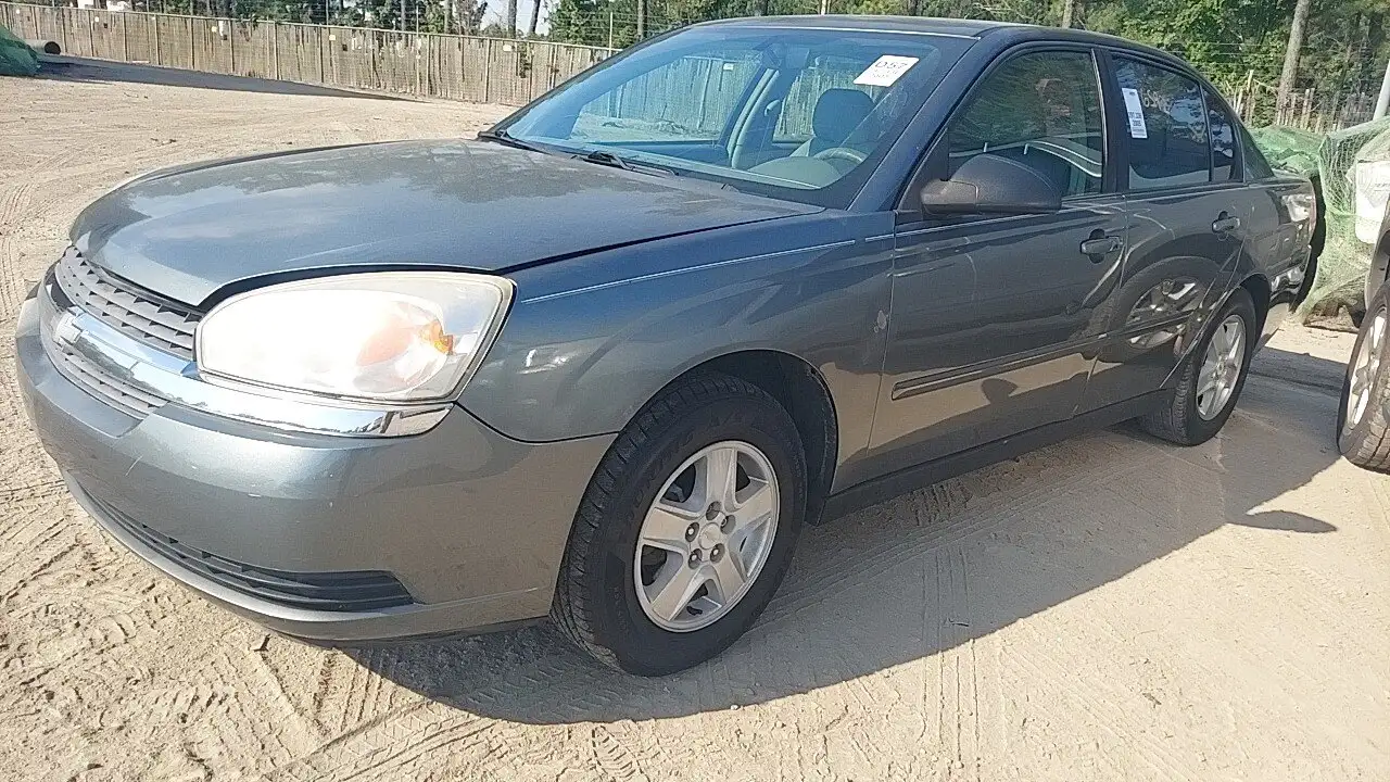 Photo of 2005 Chevrolet Malibu