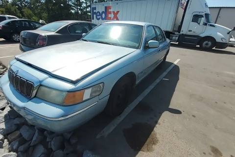 Photo of 2000 Mercury Grand Marquis
