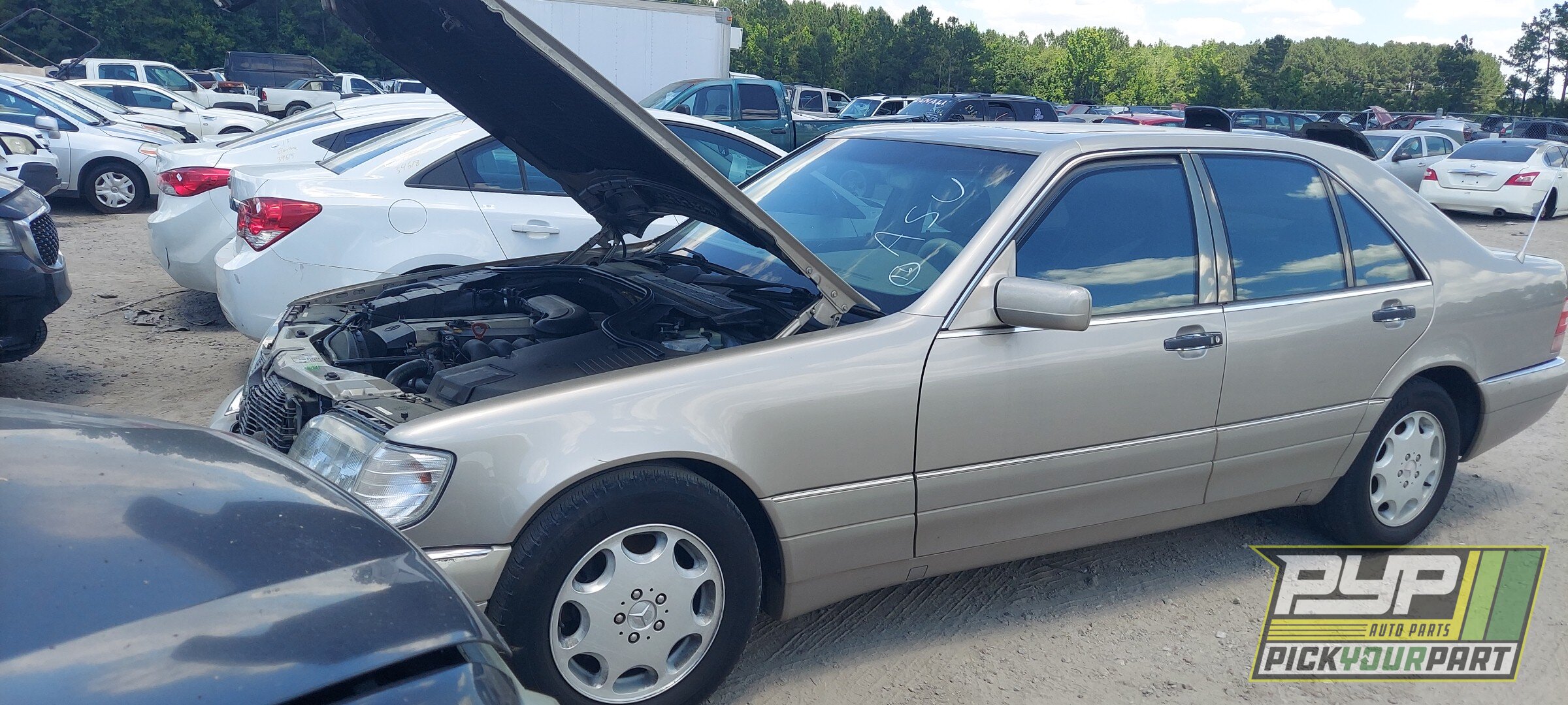 Photo of 1997 Mercedes-Benz S320