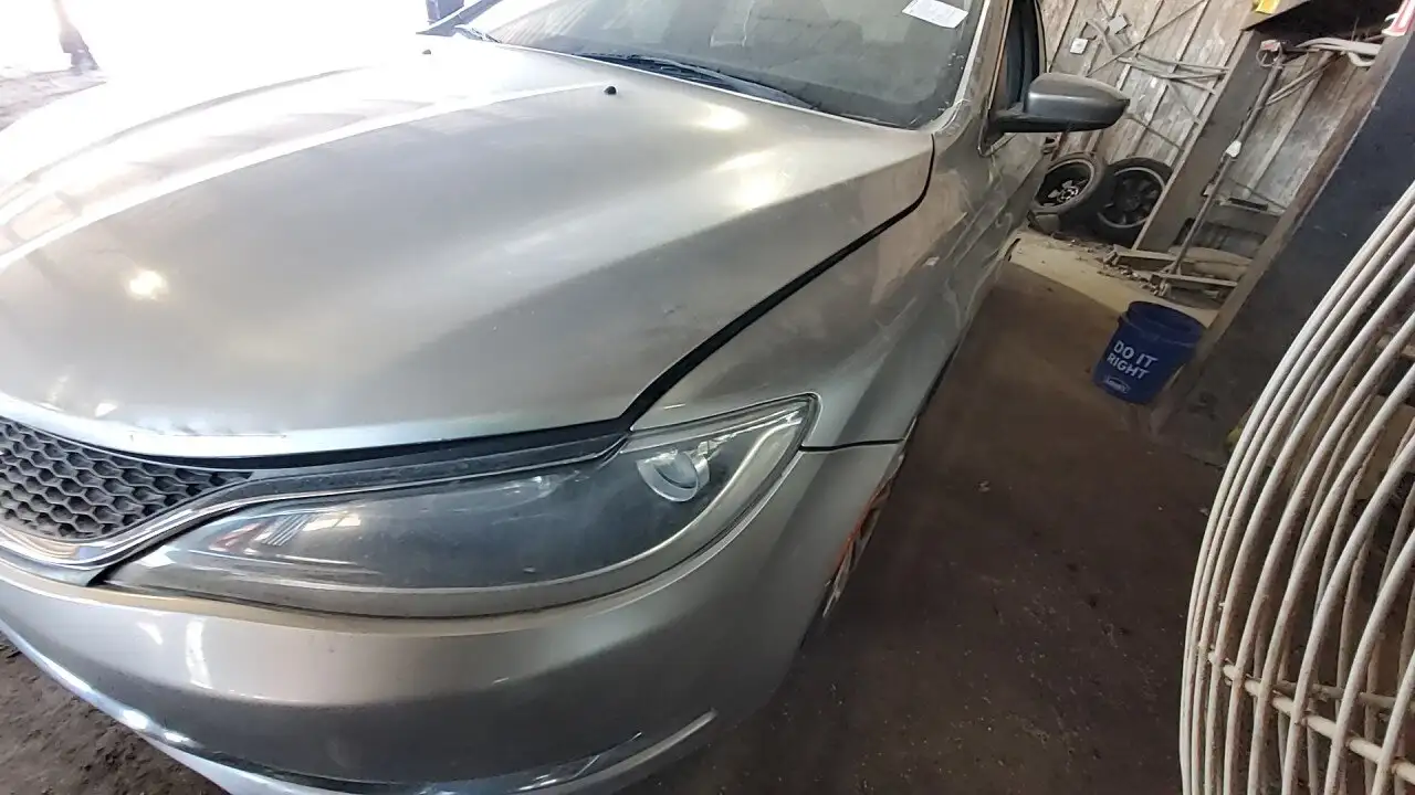 Photo of 2015 Chrysler 200