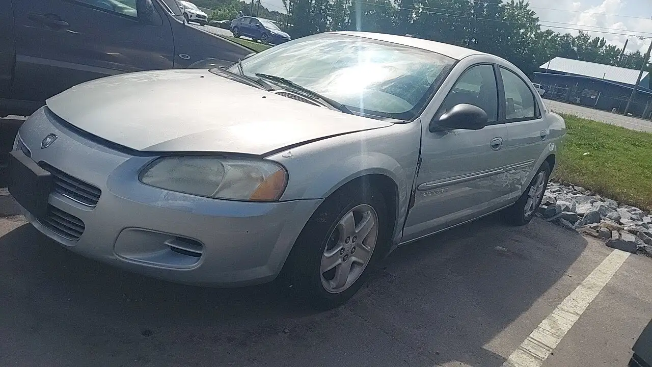 Photo of 2001 Dodge Stratus