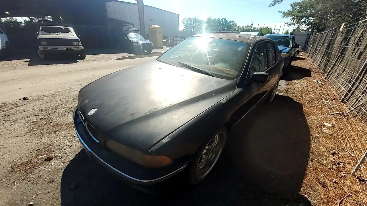 Photo of 2000 Bmw 528I