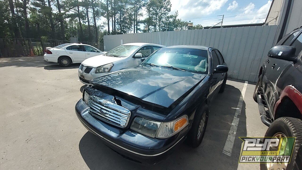 Photo of 2003 Ford Crown Victoria