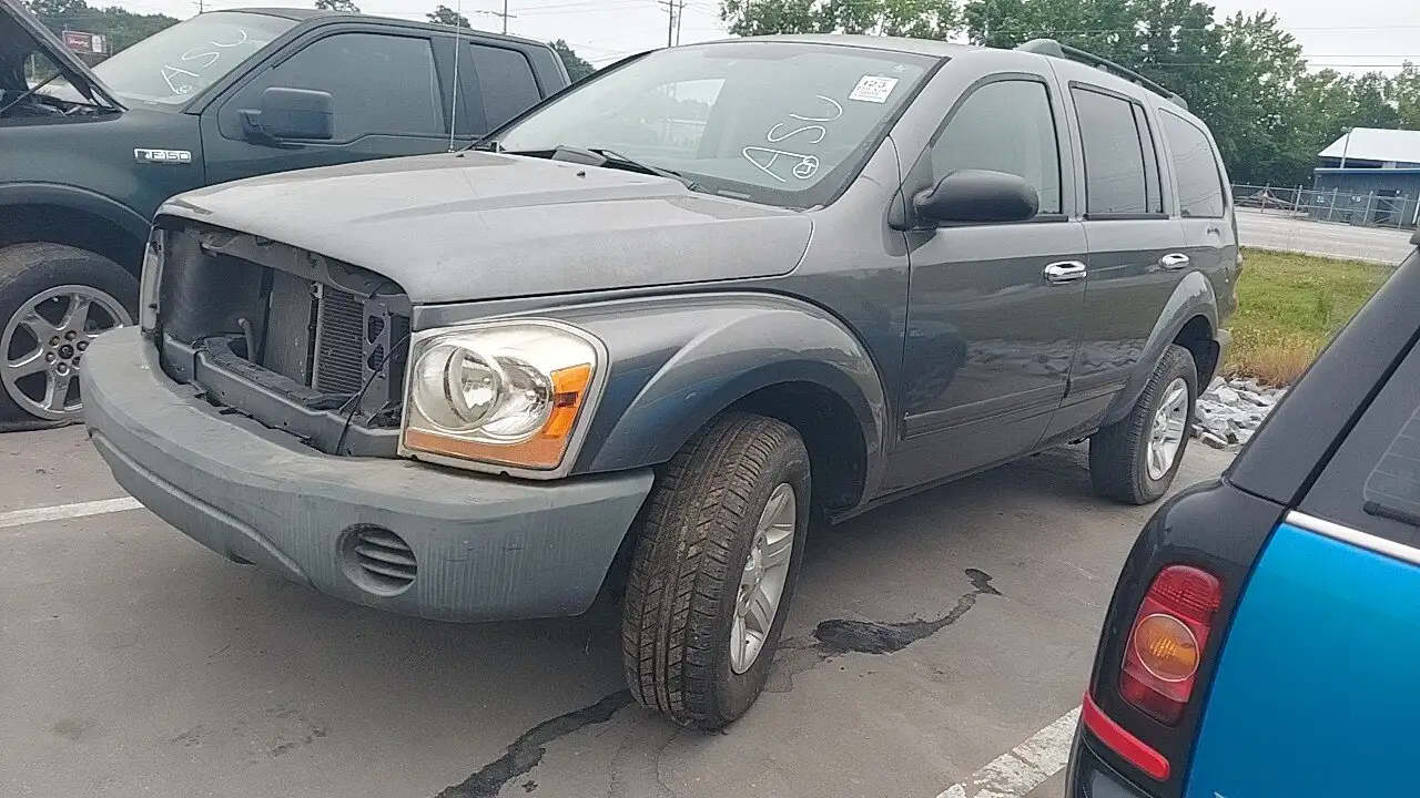 Photo of 2005 Dodge Durango
