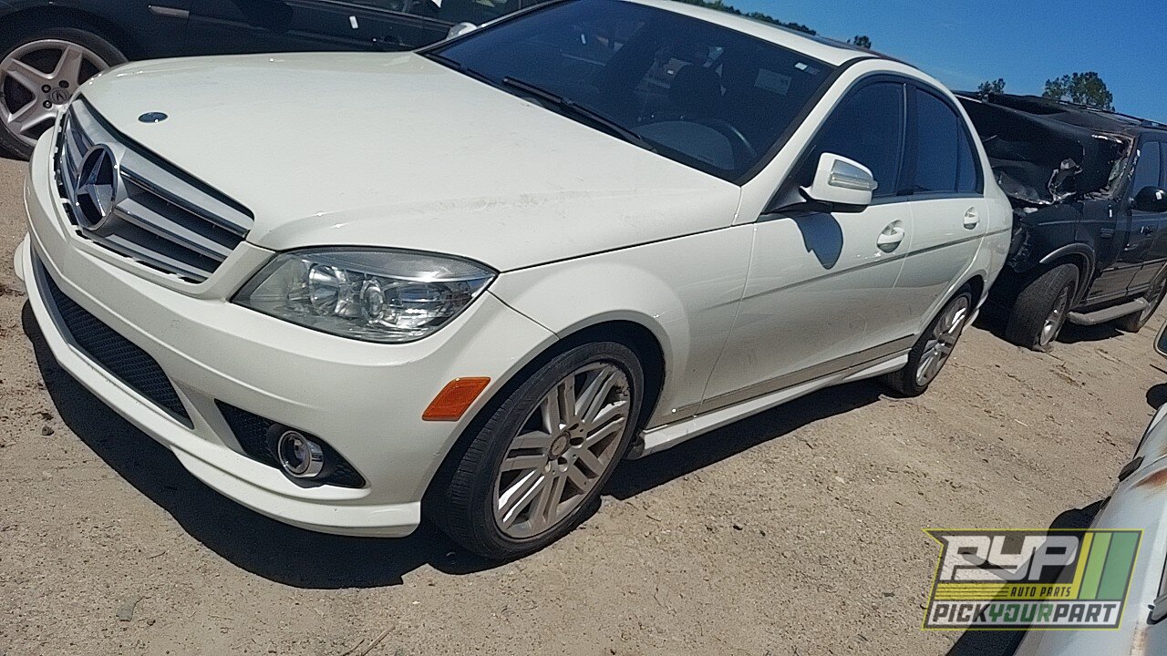 Photo of 2009 Mercedes-Benz C300