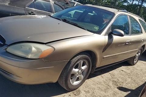 Photo of 2001 Ford Taurus