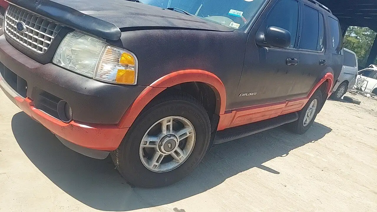 Photo of 2002 Ford Explorer