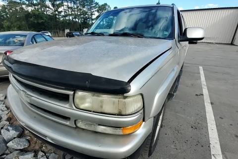 Photo of 2004 Chevrolet Suburban 1500