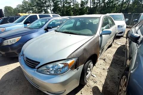 Photo of 2004 Toyota Camry
