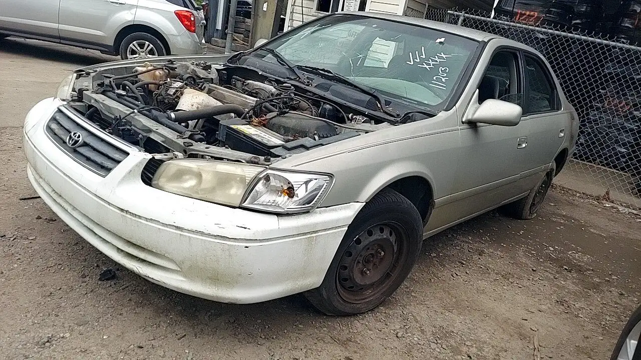Photo of 2000 Toyota Camry