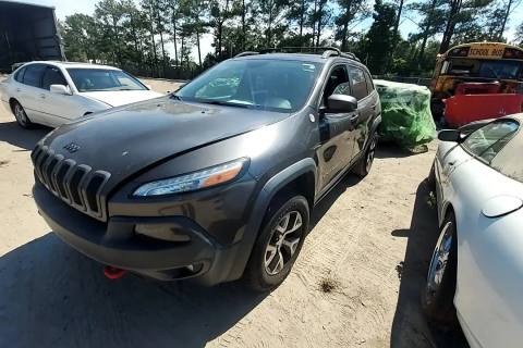 Photo of 2015 Jeep Cherokee