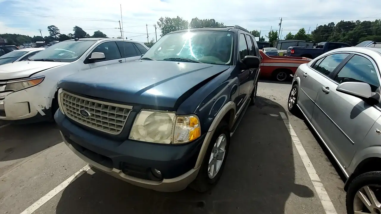 Photo of 2005 Ford Explorer
