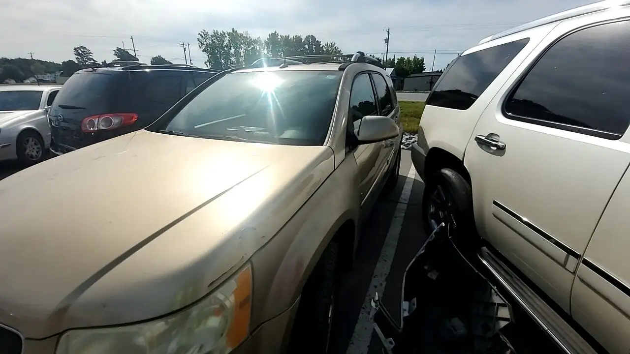 Photo of 2006 Pontiac Torrent