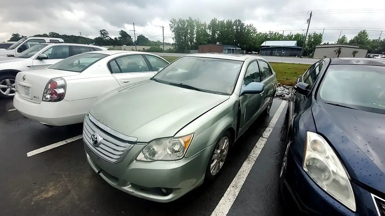Photo of 2008 Toyota Avalon