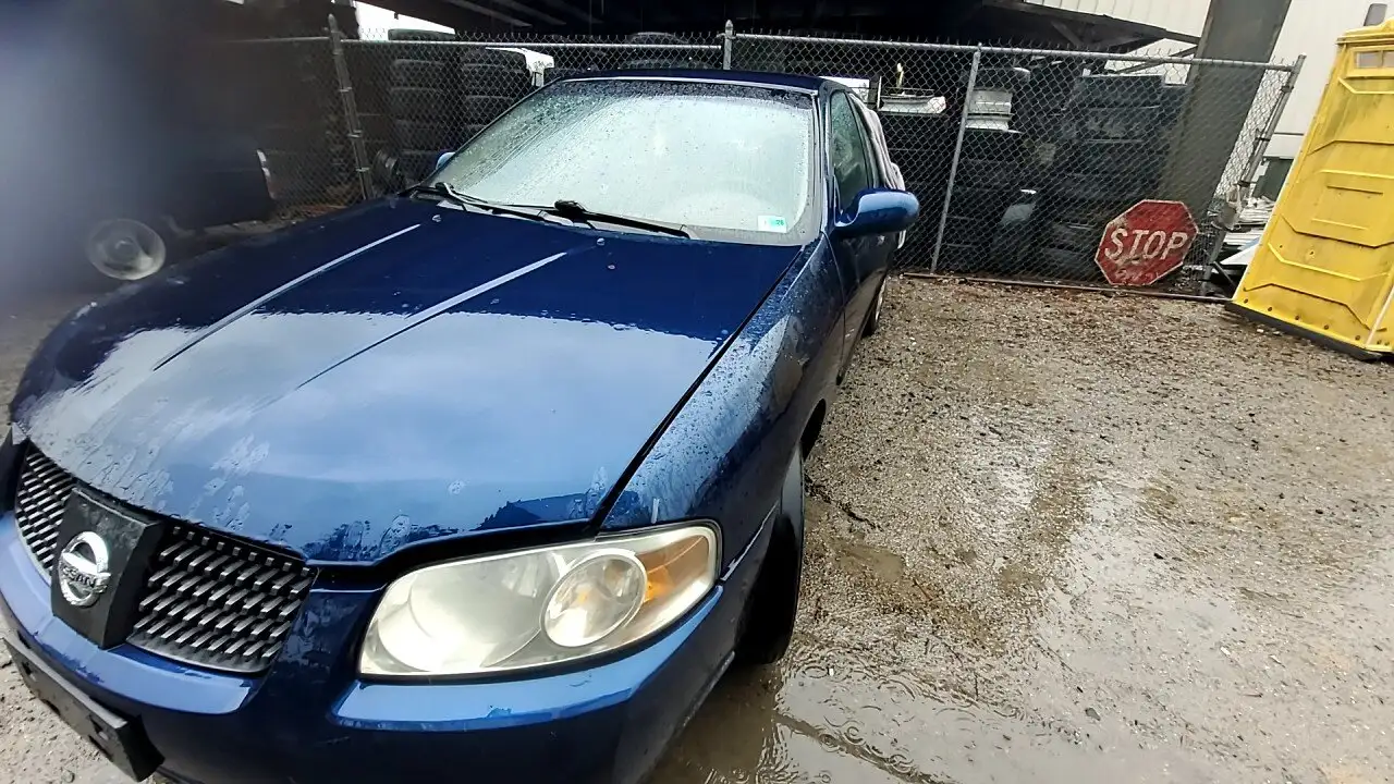 Photo of 2005 Nissan Sentra