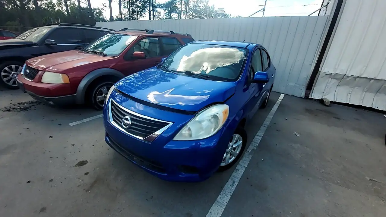 Photo of 2014 Nissan Versa
