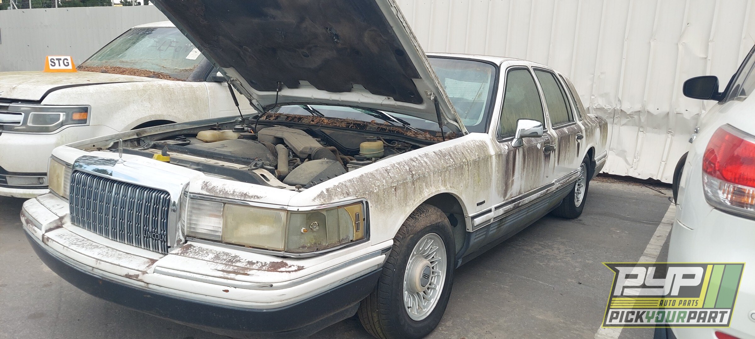 Photo of 1994 Lincoln Town Car