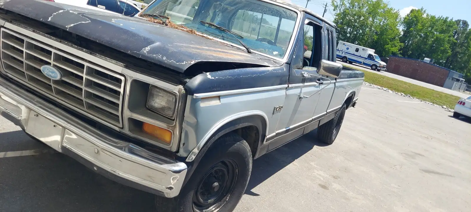 Photo of 1983 Ford F-250