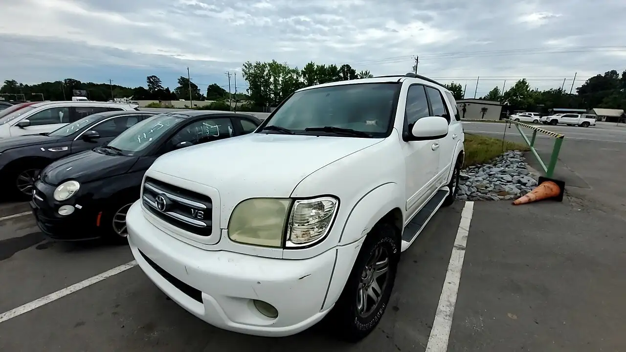 Photo of 2004 Toyota Sequoia
