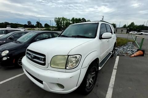 Photo of 2004 Toyota Sequoia