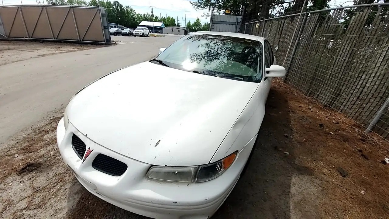 Photo of 2002 Pontiac Grand Prix