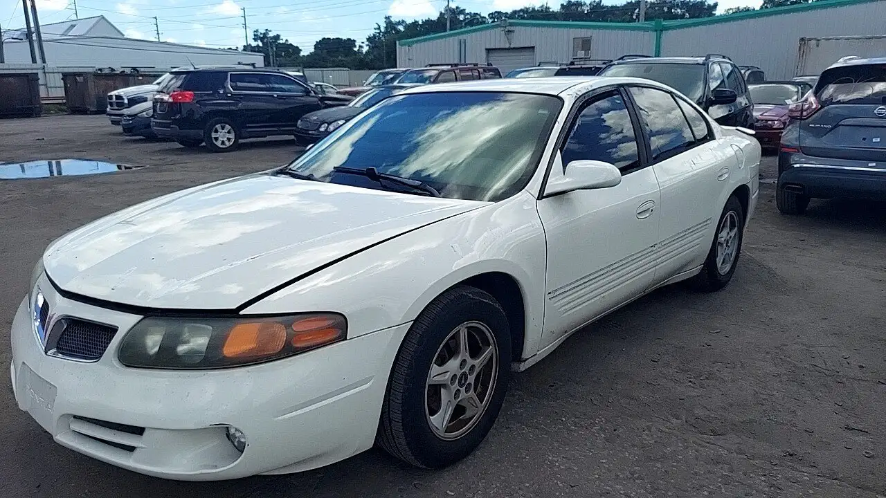 Photo of 2002 Pontiac Bonneville