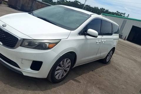 Photo of 2015 Kia Sedona