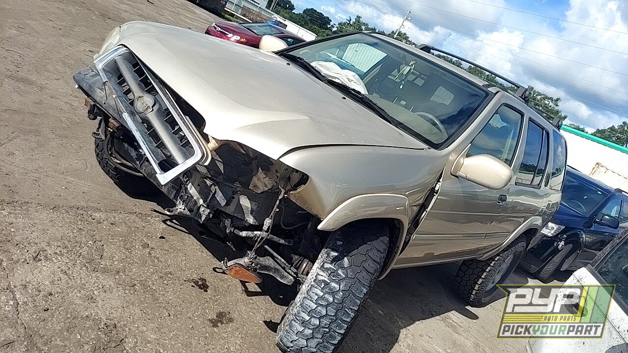 Photo of 2000 Nissan Pathfinder
