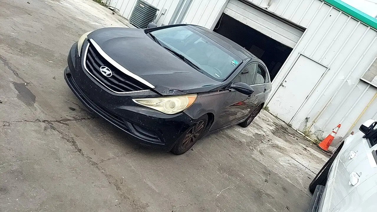 Photo of 2011 Hyundai Sonata