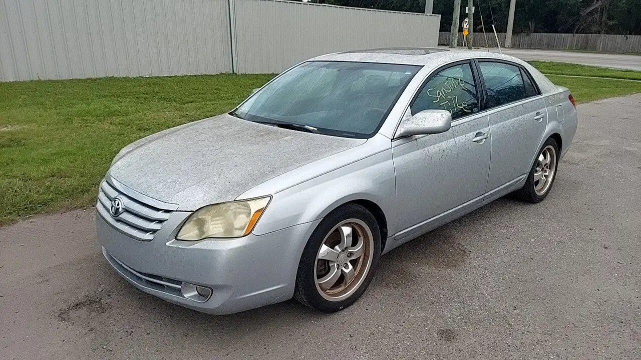 Photo of 2005 Toyota Avalon