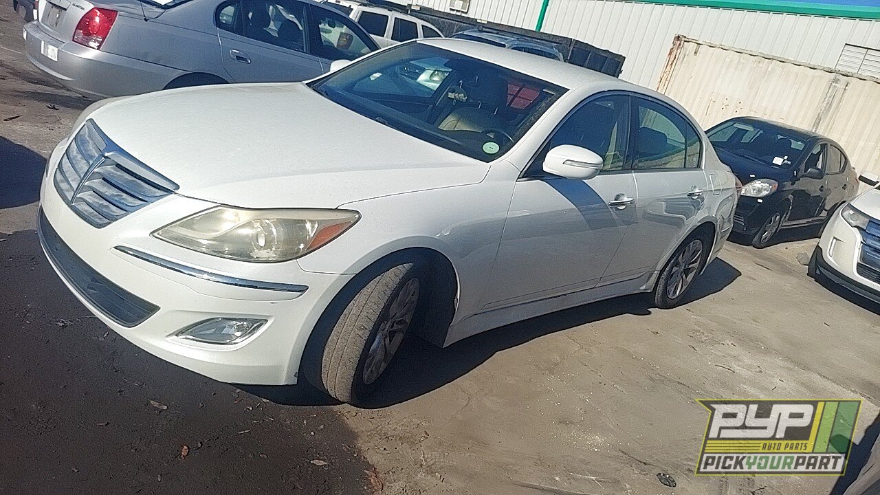 Photo of 2013 Hyundai Genesis