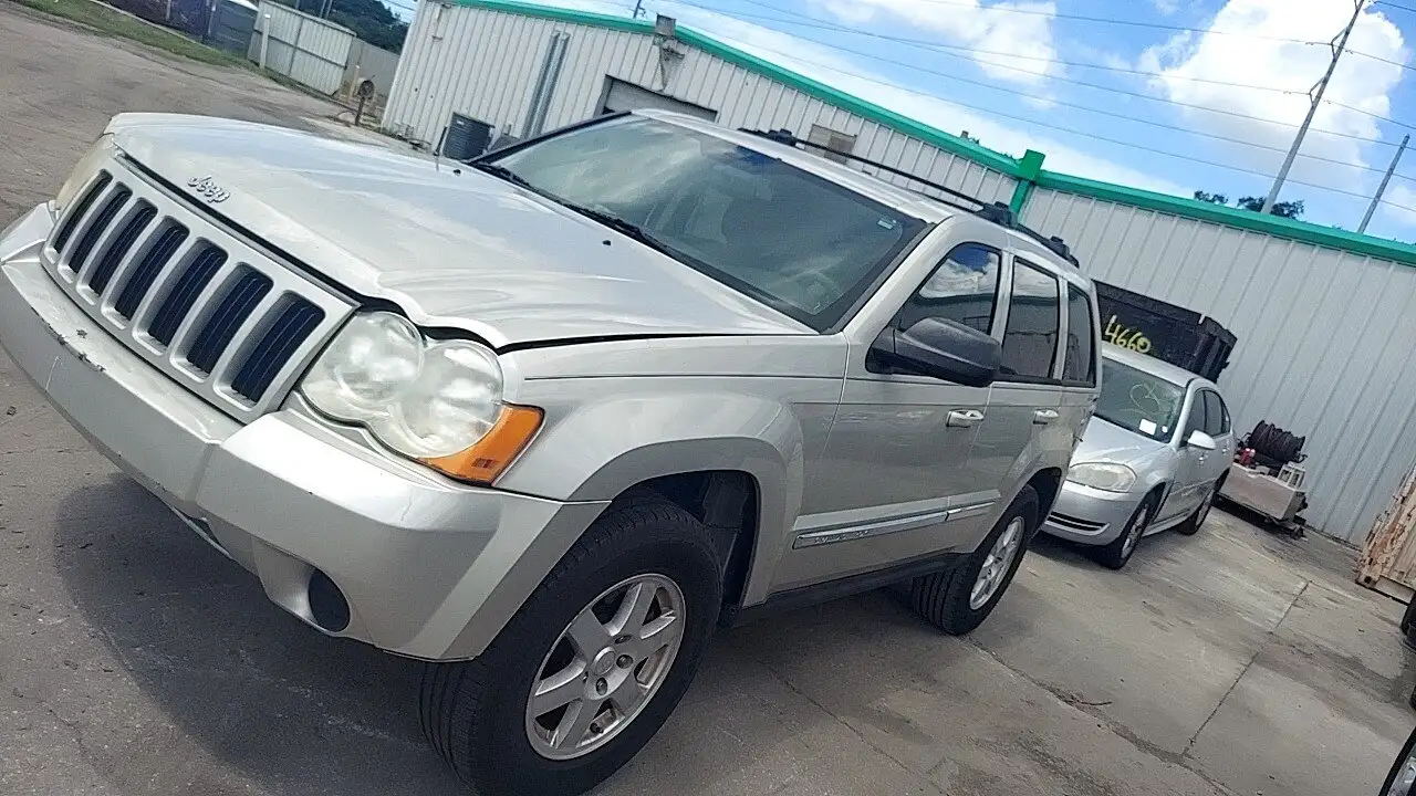 Photo of 2010 Jeep Grand Cherokee